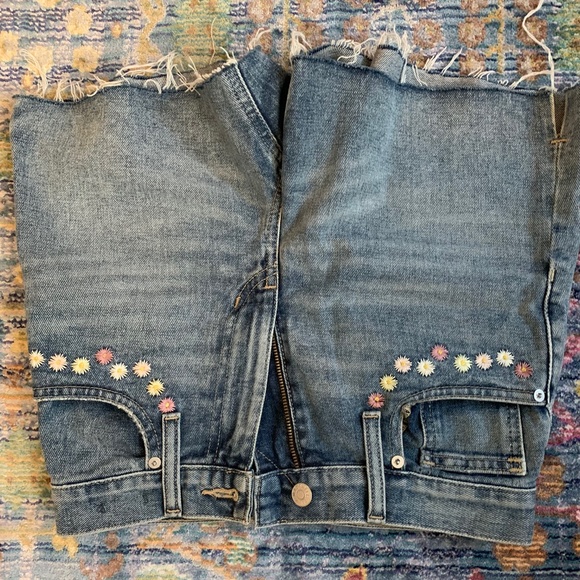 Madewell Embroidered Shorts - Picture 4 of 4